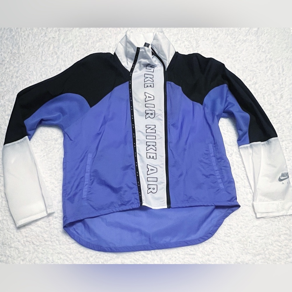 Nike Air NWT Medium Lightweight Water-Repellent Logo Running Jacket - Picture 5 of 9